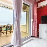 1 Bedroom Beautiful In *