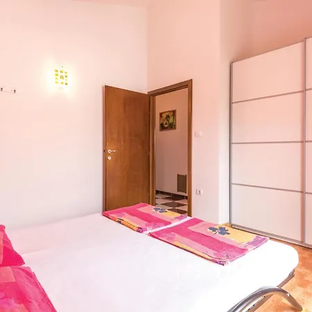 Appartamento 1 Bedroom Amazing In *