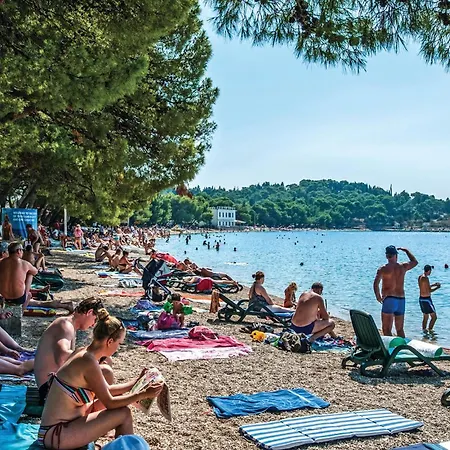 1 Bedroom Amazing In アパート