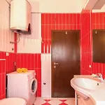 1 Bedroom Beautiful In Apartment Makarska