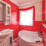 1 Bedroom Beautiful In